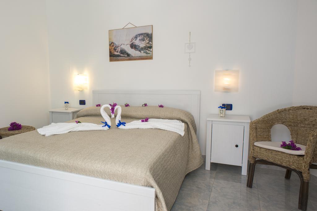 Hotel San Giovanni Полиньяно-а-Маре Экстерьер фото
